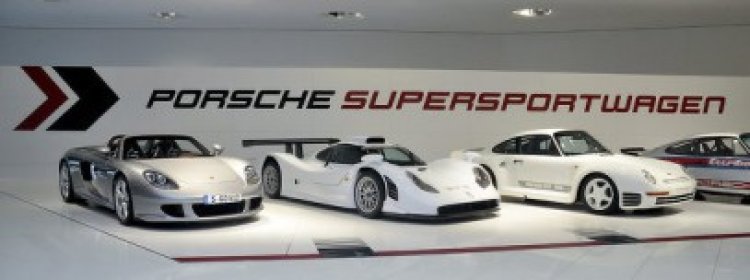Muzeul Porsche sărbătoreşte 60 de ani de maşini super sport